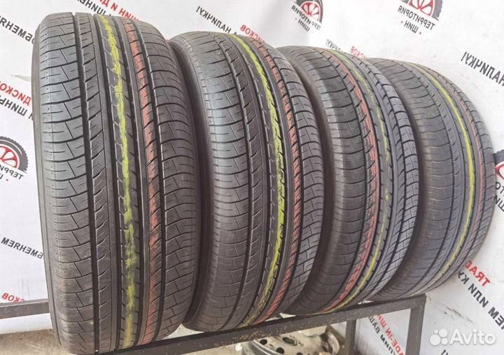 Yokohama dB Decibel E70 215/55 R17 94H