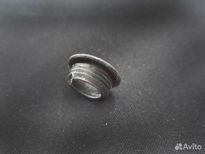 Втулка кнопки блокировки двери Volvo XC90