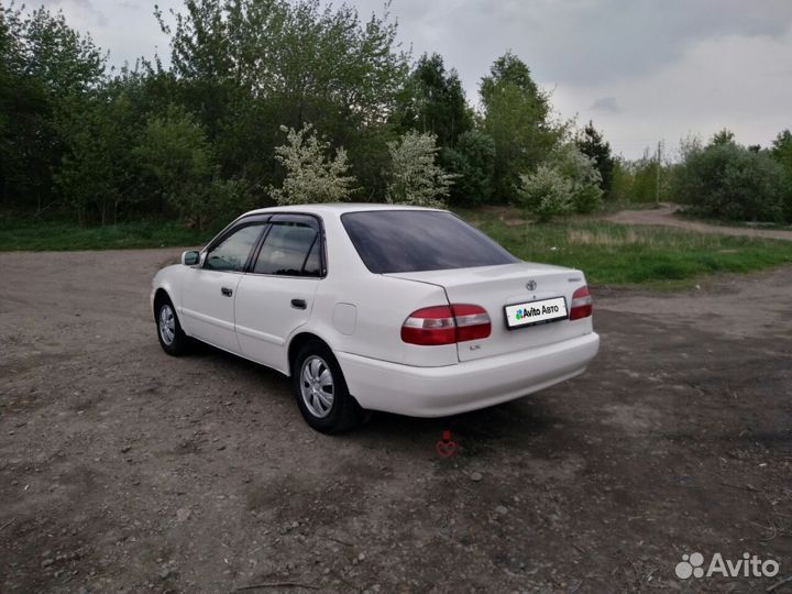 Toyota Corolla 1.5 AT, 1999, 440 000 км