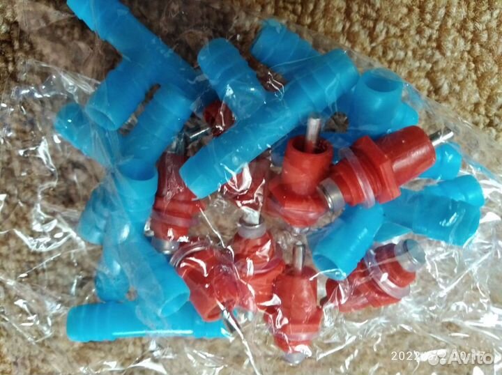 Поилки для кур, кроликов