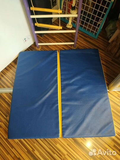 Детский спортивный уголок