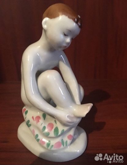 Статуэтки «Счастливое детство»