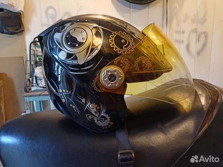Мото шлем для скутера