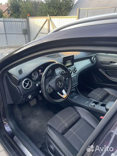 Mercedes-Benz GLA-класс 2.0 AMT, 2015, 125 500 км