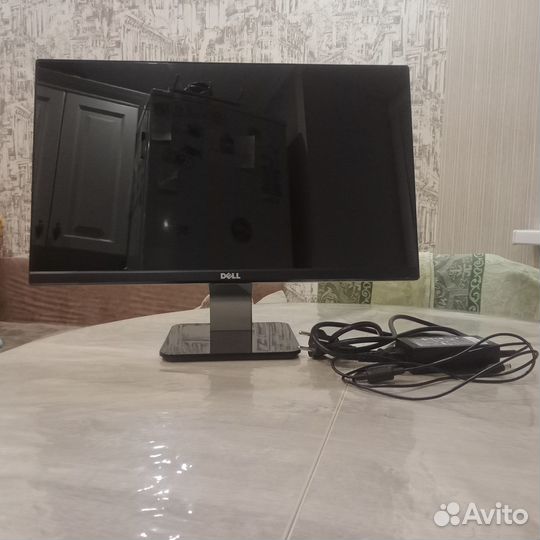 Монитор Dell