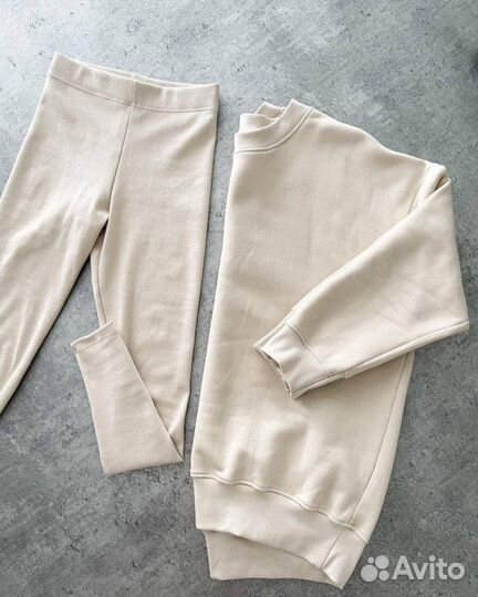 Спортивный костюм женский