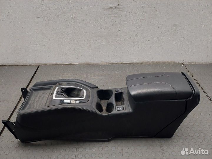 Консоль салона Nissan Rogue, 2017