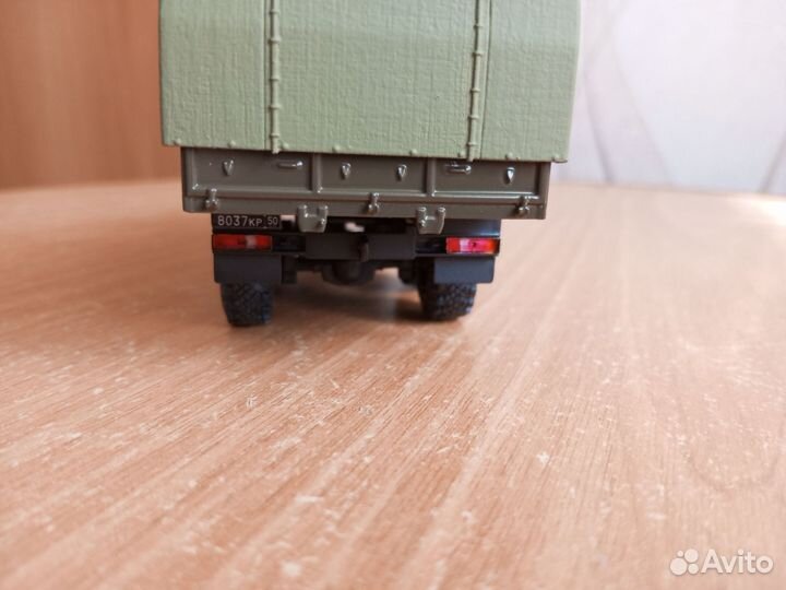 Модель грузовика Урал-4320-0911