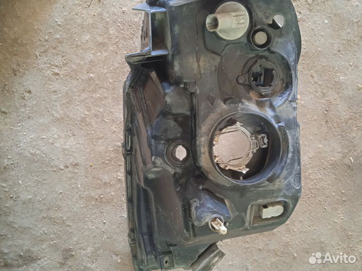 Фара лада ларгус