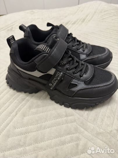 Кроссовки 38р