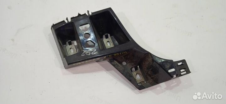 Кронштейн заднего бампера