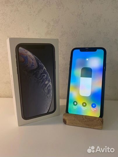 iPhone Xr, 64 ГБ
