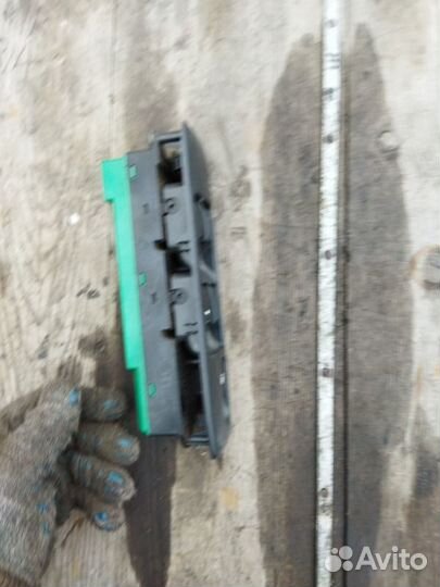 Блок управления стеклоподъемниками передний правый