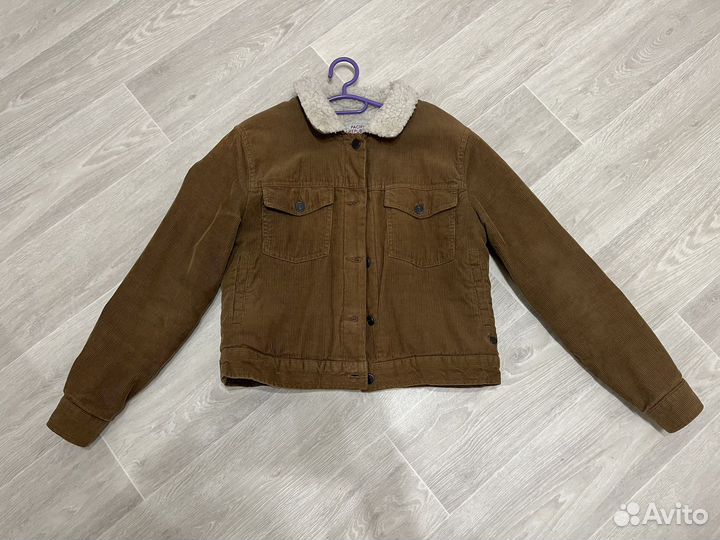 Демисезонные верхние вещи s-m