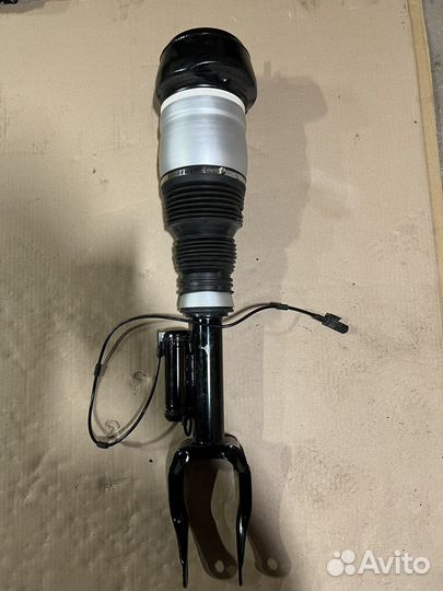 Пневмостойка передняя левая Mercedes Gl X166 W166