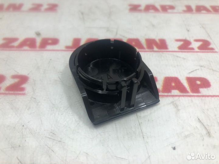 Заглушка дворника передняя Mitsubishi Outlander GF