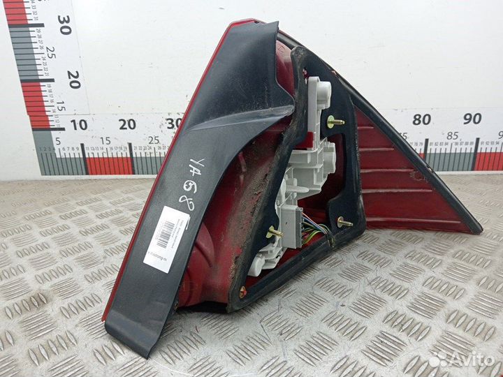 Фонарь задний левый для Ford Mondeo 3 1371859