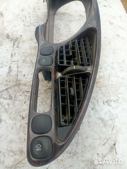 Центральная консоль Ford Fiesta 4 хэтчбек 1998