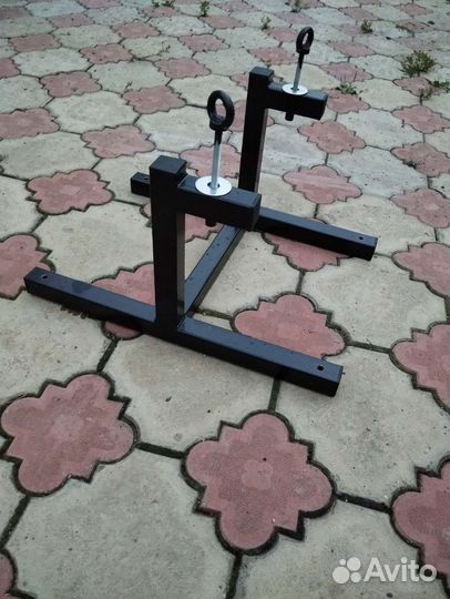 Крепление (стойка) для перевозки эндуро в прицепе