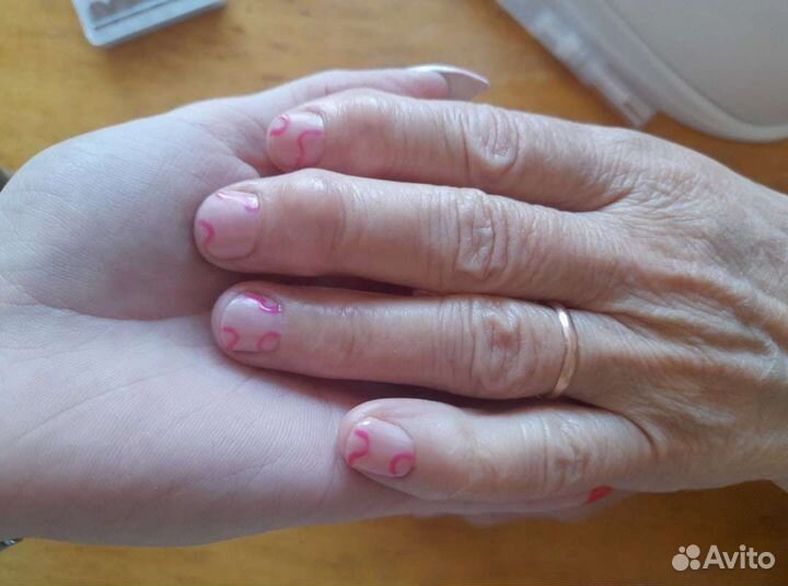 Маникюр с выездом на дом