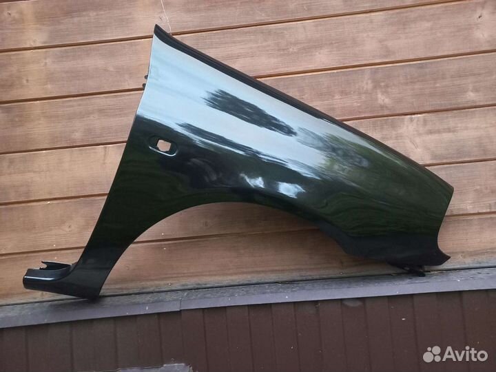 Передние правое крыло Renault Clio 2