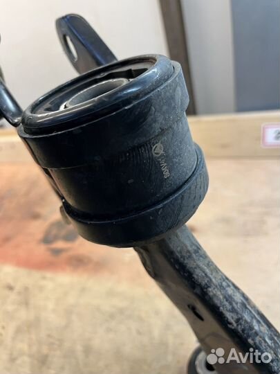 Продам передние рычаги ford focus 3