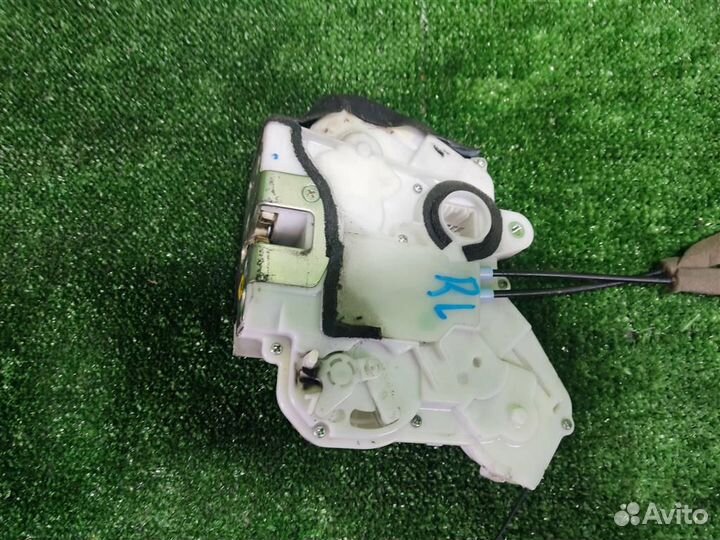 Замок двери задней левой Honda Civic 4D (FD) 2009