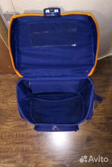 Рюкзак школьный