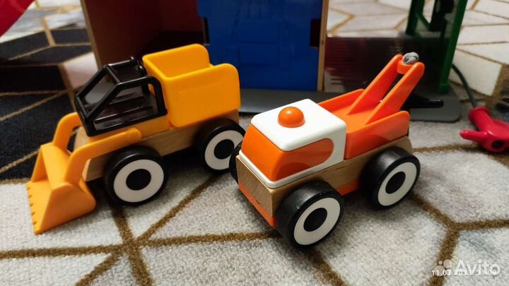 Икеа Лиллабу гаражс машинками