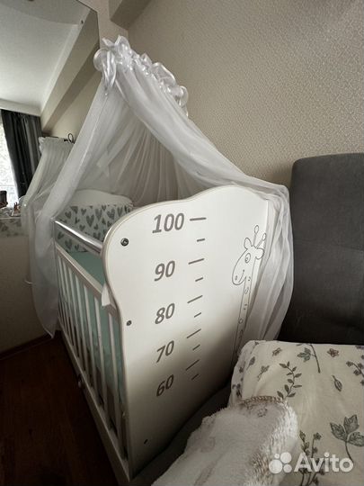 Детская кроватка