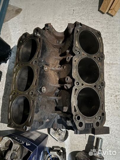 Двигатель на mitsubishi Pajero 4 6G75