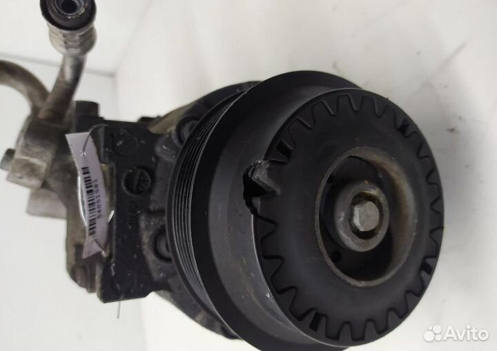 Компрессор системы кондиционирования Mercedes-Benz