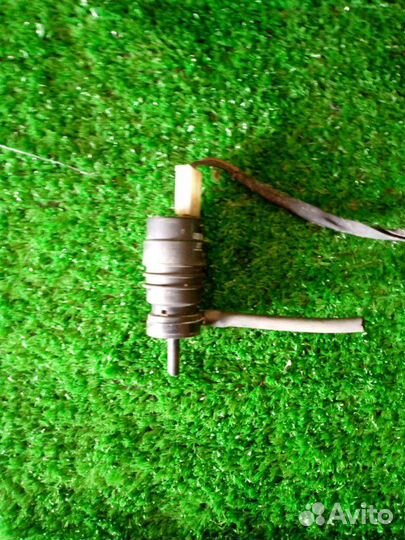 Насос (моторчик) омывателя стекла Mercedes