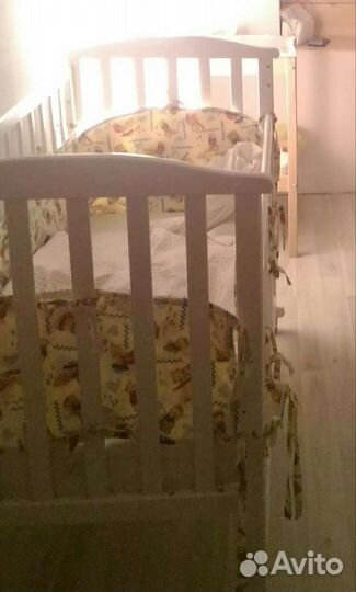 Кроватка детская из бука с матрасом