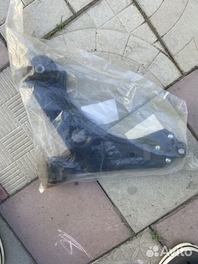 Рычаг передний левый opel corsa d