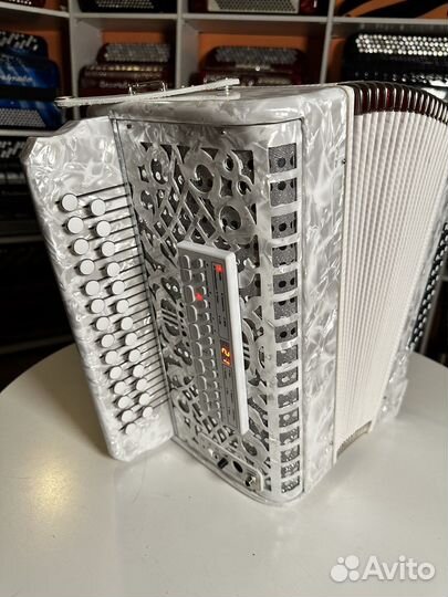 Гармонь с миди системой в наличии