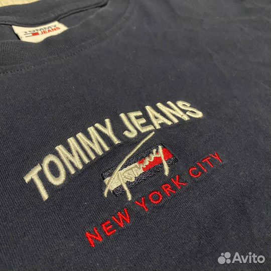 Футболка Tommy Jeans