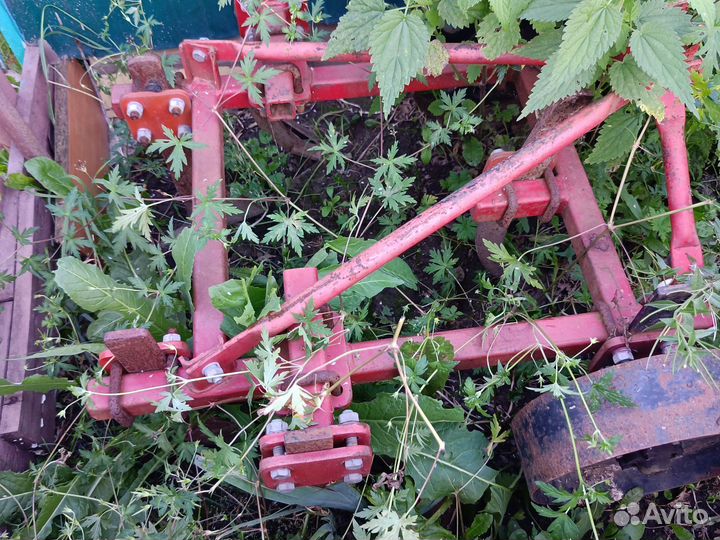 Плуг трёх лименчатый