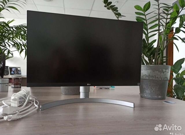 Монитор LG 27UL850-W