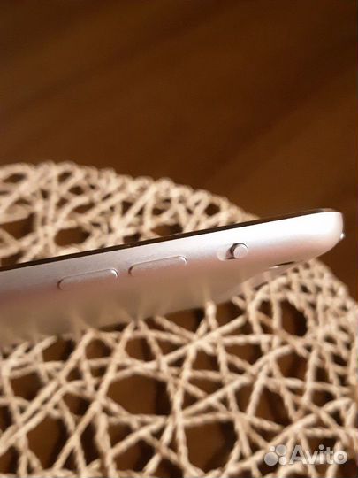 Apple iPad Air Wi-Fi + Cellular 16GB