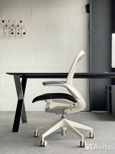 Офисное кресло Follow