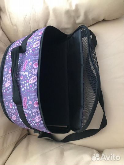 Переноска для кошек и собак