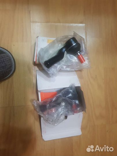 Продам рулевые наконечники на Ford Focus