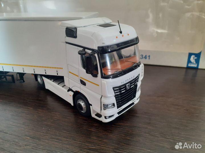 Камаз-54901 с полуприцепом