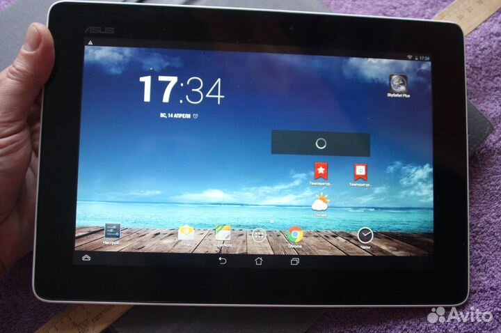 Планшет asus me 302c отличное состояние, экран 10