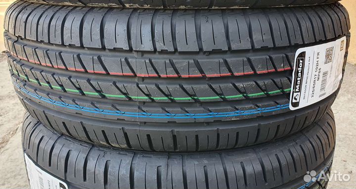 Matador MP 85 Hectorra 4x4 225/65 R17 102H