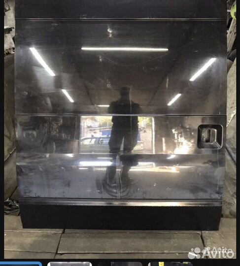 Дверь здвижная правая Ford Transit