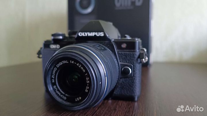 Фотоаппарат Olympus om-d e-m10 II + два объектива