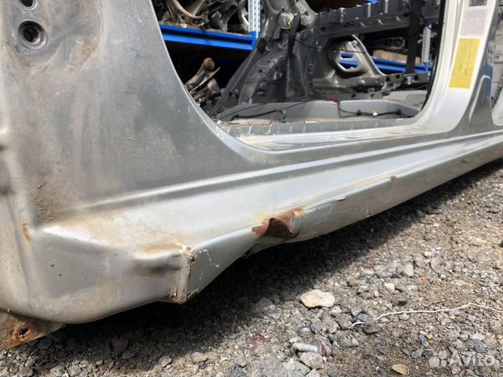 Б/У Порог со стойкой левый 6131233031 toyota