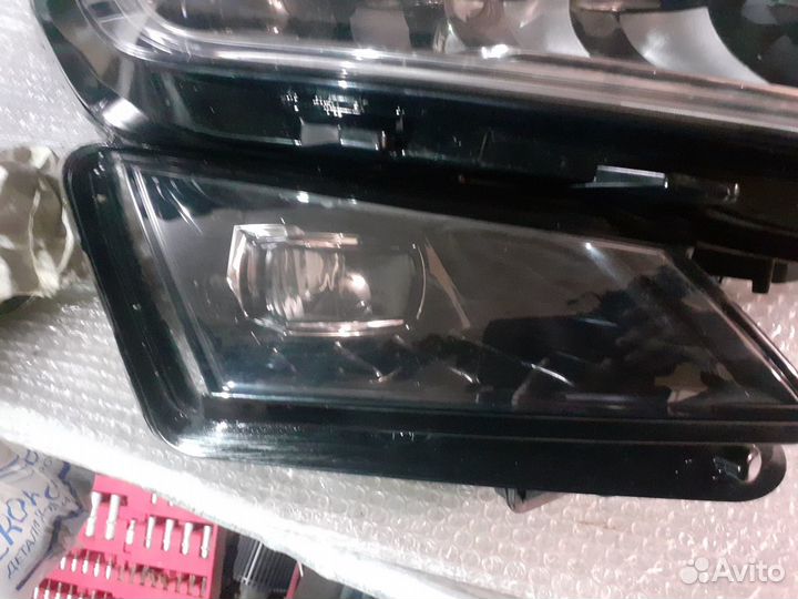 Фара Skoda Kodiaq 2016-2018 (566941016F) передняя